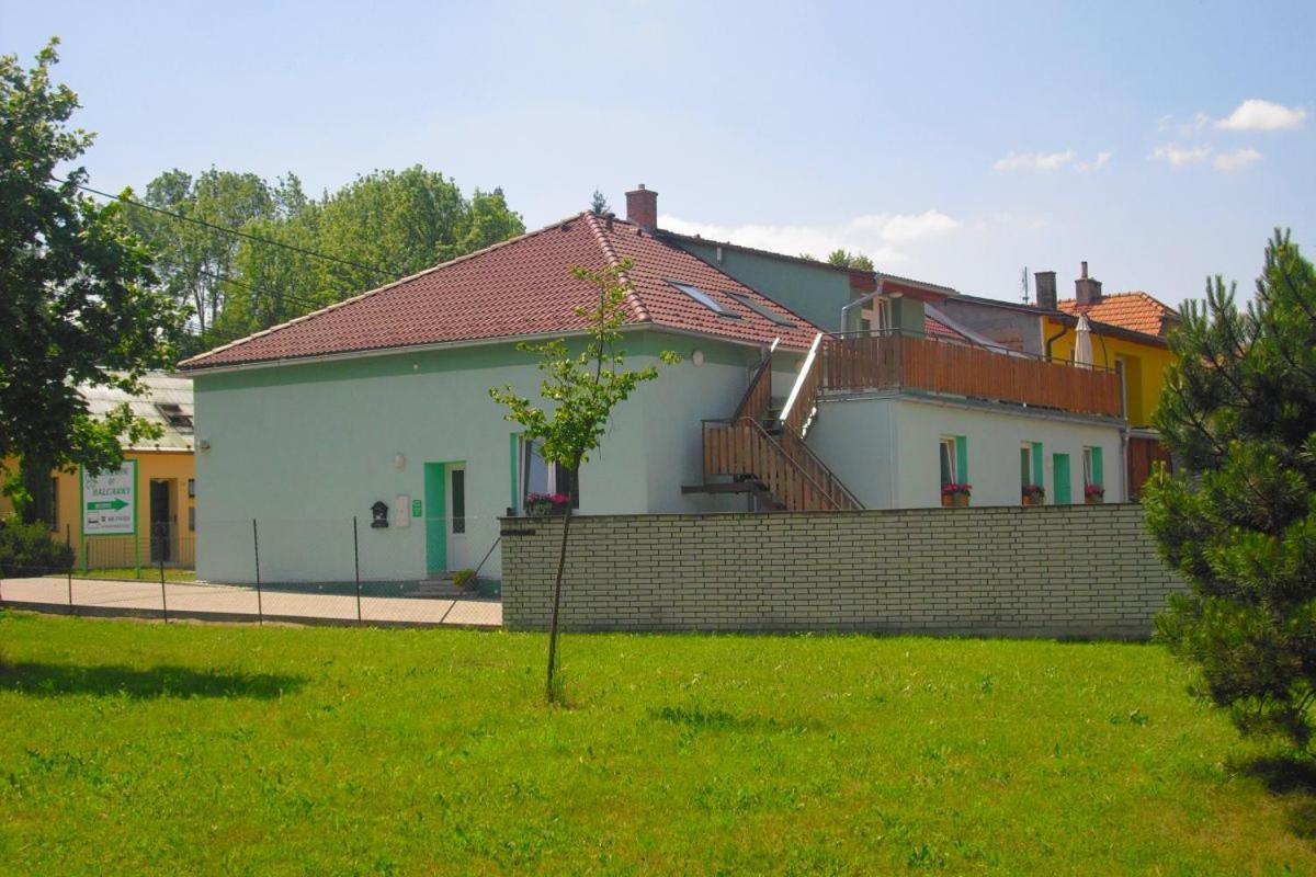 Penzion U Balcarky Ostrov u Macochy Kültér fotó